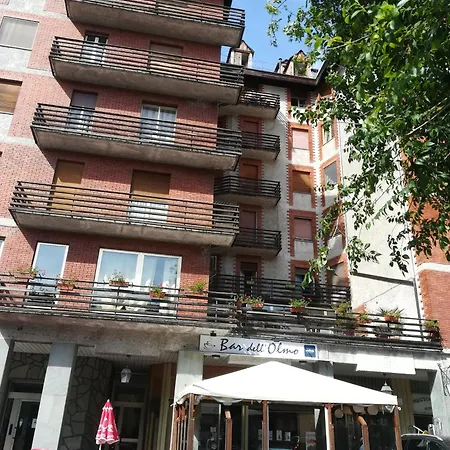 Ulmettina House *